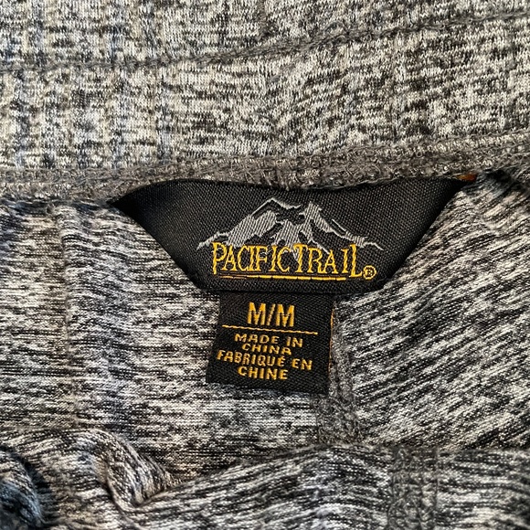 EUC Pacific Trail Cozy Short in Gray Heather Size M - Picture 7 of 7